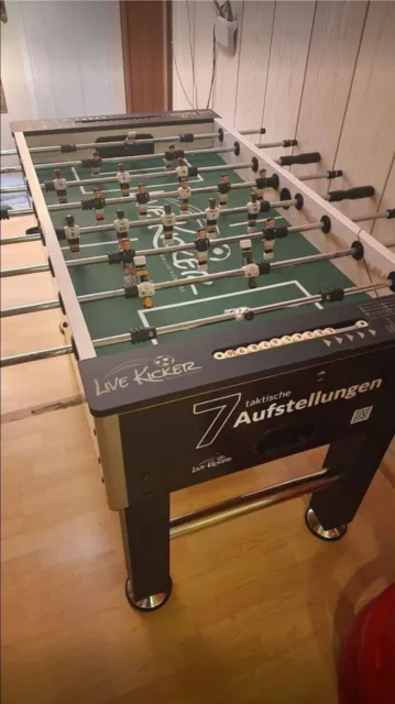 Fußballtisch |  Tischkicker |  im Stuttgarter Zentrum |  Neu verwendet.