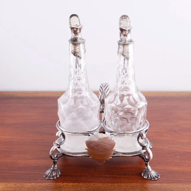 Samuel Wood / Robert Hennell I Georgian Sterling Silver & Glass Cruet Set 1745