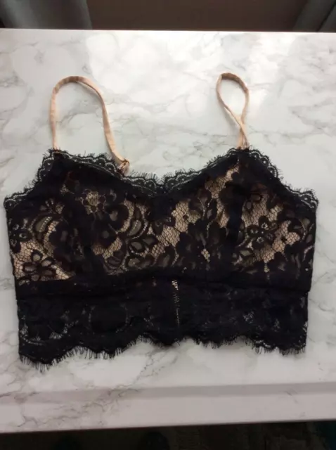 Misguided Frill Hem Triangle Floral Lace Bra With Back Details Size 6 In  Black