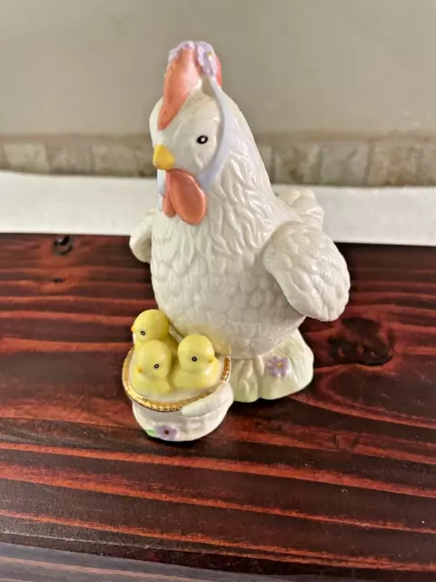 Lenox Easter Spring Delivery Momma Chicken Hen and Chicks Figure Sculpture