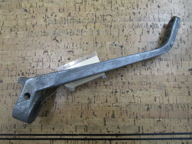 *OEM* 0800 Volvo Penta Steering Arm 832587