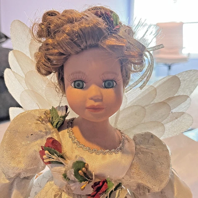 Heritage Signature Collection Ariana Fiber Optic Porcelain Doll # 12319 In Box