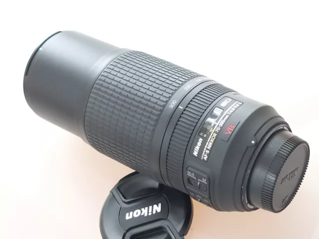 Nikon AF-S ZOOM-NIKKOR 70-300 mm f  4.5-5.6 ED G IF VR vom Händler ...#