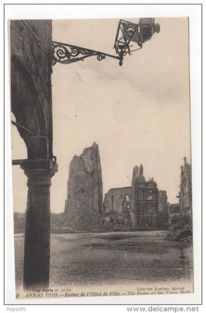 MILITARIA - ARRAS 1919 Ruines de l'Hotel de Ville