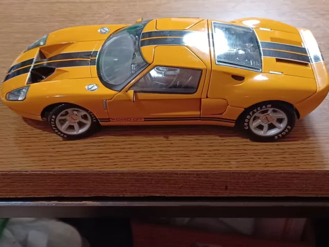 The Beanstalk Group 2003 Ford GT-40 Concept 1 Yellow 1:18 Scale Diecast (No Box)