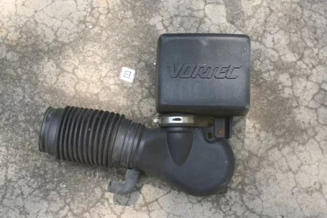 96-99 Chevrolet Gmc Ck Truck Tahoe 5.7 Vortec 350 Air Intake Resonator Unit B