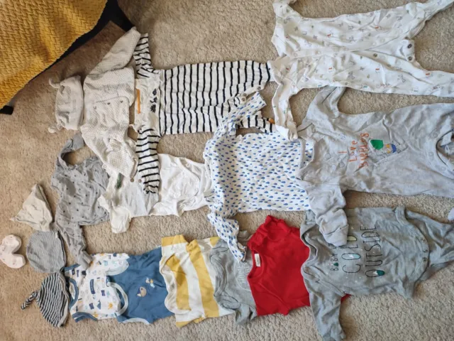 Bundle of Clothes Gap, H&M, M&S, Pumpkin Patch - Age 0-3 Months