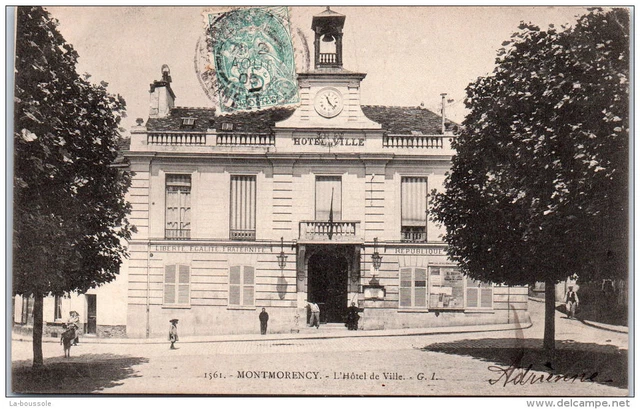 95 MONTMORENCY - l'hotel de ville