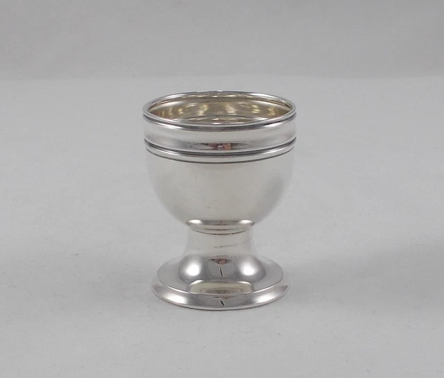 Rare Élégant Coquetier Art Déco / Bauhaus En 830er Argent De Danemark