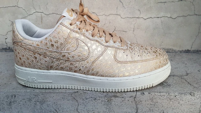 NIKE AIR FORCE 1 07 LV8 Gold Snake leather Mens trainer UK size 9