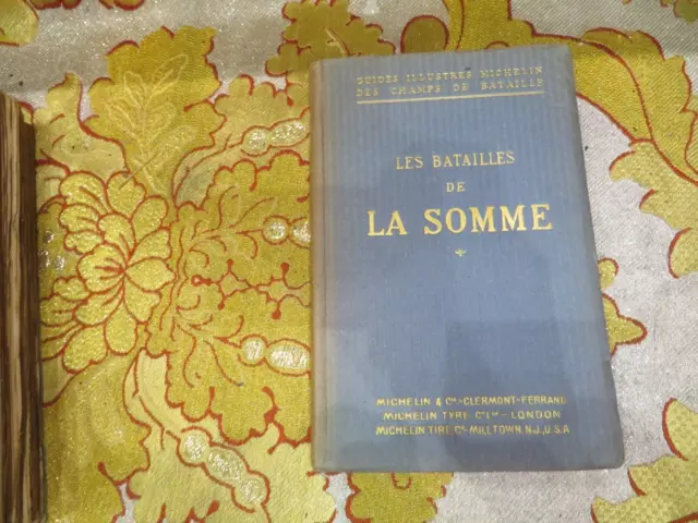 ancien livre  guide michelin les batailles de la somme  champs