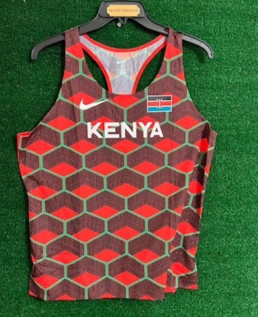 NEW NIKE ELITE Kenya Running Kit Singlet & Shorts - Size Medium