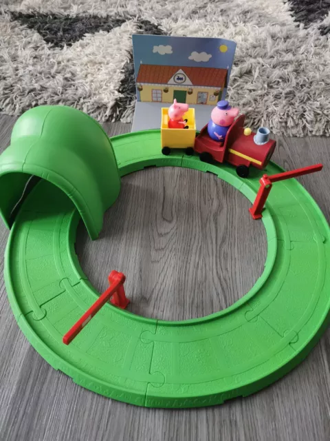 Peppa Pig Grandpa Pigs Train And Track Set Toy Gertrude