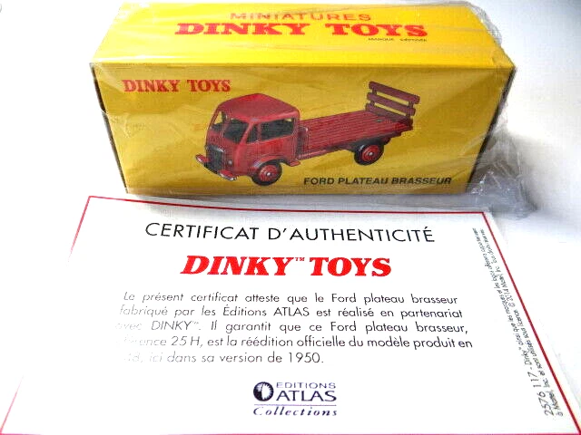 Dinky Toys 570P Peugeot J7 Pompiers – Fourgon Rouge 1:43, édition Avec Certificat
