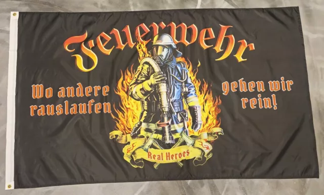 Fahne Flagge Feuerwehr - Wo andere rauslaufen gehen wir rein - 90 x 150 cm