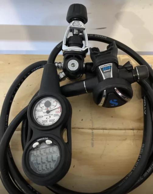 ScubaPro C370 Second Stage Regulator And Oceanic Veo 4.0 Dive Computer