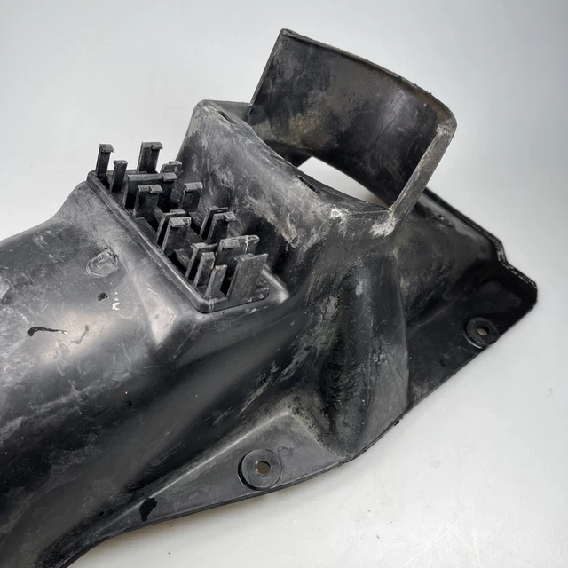 YAMAHA RD250LC RD350LC 4L0 Rear Inner Fender Mud Guard #5717 £61.88 ...