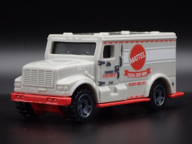 Camion Articulé B&M Stores échelle 1:64 - Moulé Sous Pression, Boîte Non Ouverte, Envoi Rapide