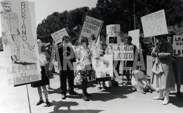 Foto vintage de archivio Manifestación para El Proceso En Celentano, 1988 ,