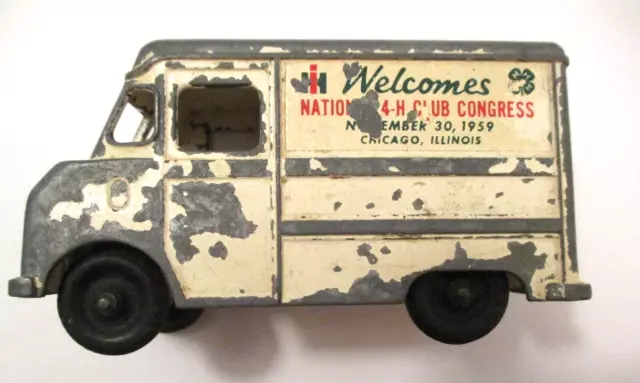 Vintage 1959 International Harvester Diecast Truck Bank National 4H Club Chicago