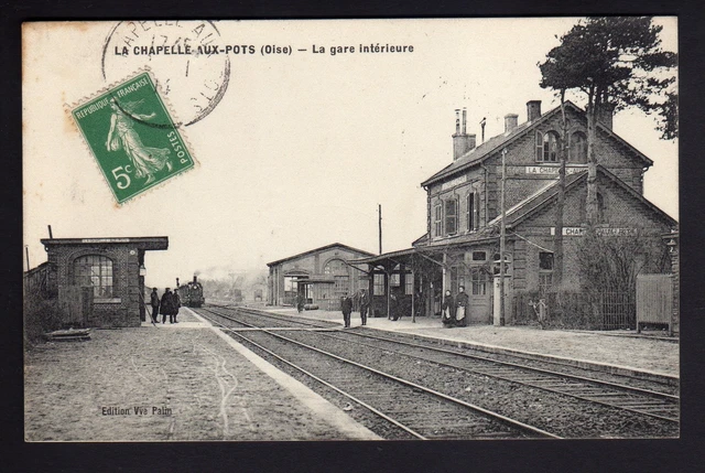 LA CHAPELLE AUX POTS  oise CPA 60 la gare intérieur train en gare
