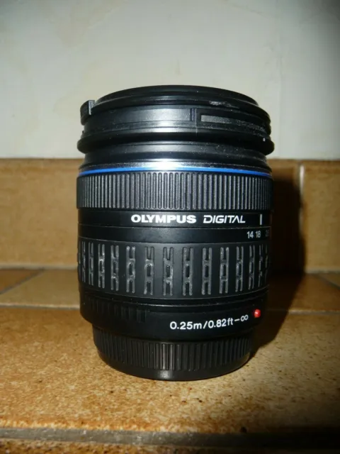 Objectif  Olympus Zuiko 14-42mm 3.5-5.6 ED