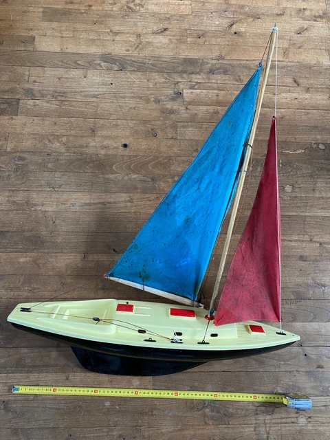 GIRAUD-SAUVEUR GRANS VOILIER DE BASSIN SÉRIE F-28 ANNÉES 60