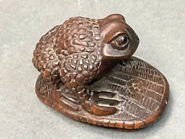 Vintage Antique Japanese Meiji Carved Wood Frog Signed Figurine Netsuke Old