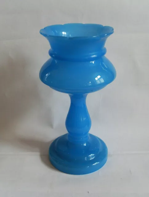 Vase, Biedermeier , blaues Opalglas