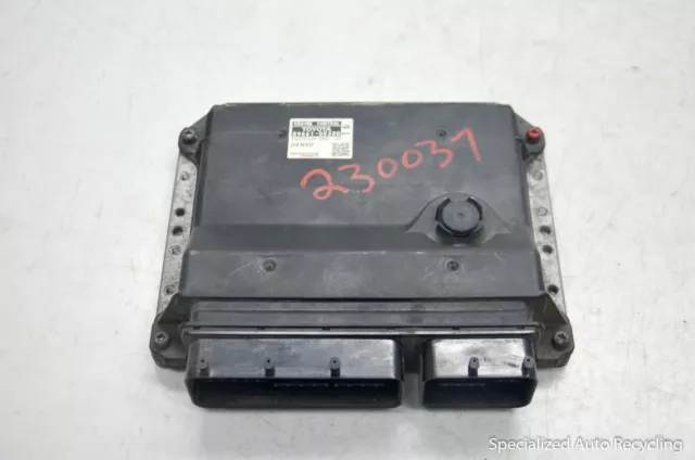 2011 TOYOTA SIENNA Engine ECM Control Module 3.5L 89661-08300