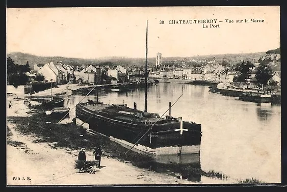 CPA Chateau-Thierry, Vue sur la Marne, Le Port, bateau à vapeur