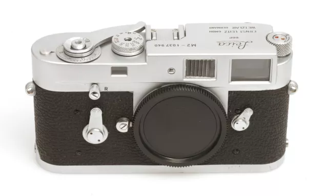 Leica M2 chrome #1037940 from 1961