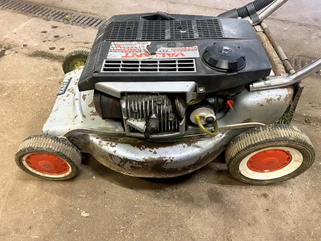 Victa two sales stroke engine
