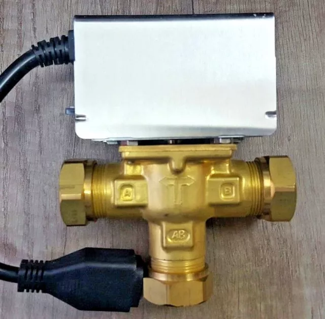 3 PORT MID Position Motorised Zone Valve 22mm Replaces Honeywell