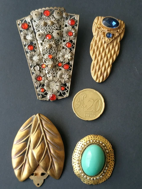 4 broches/clips de foulards anciens.