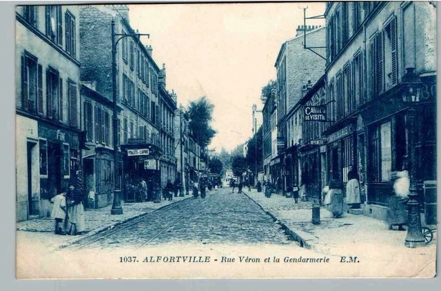 CPA 94 ALFORTVILLE rue Véron et gendarmerie (jpEB896)