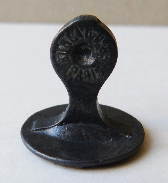 Small Metal Travel Stamp Office Ville de PARIS