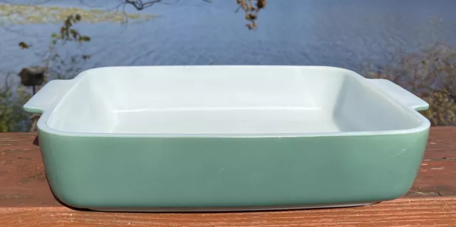 Vintage Pyrex Rectangular Casserole Refrigerator Dish Seafoam Green #307-B @19