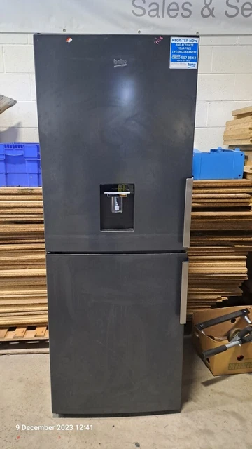 Beko CRFP1790D Extra Wide Fridge Freezer Silver H190 x W70 x D62 Grey Refurbishe