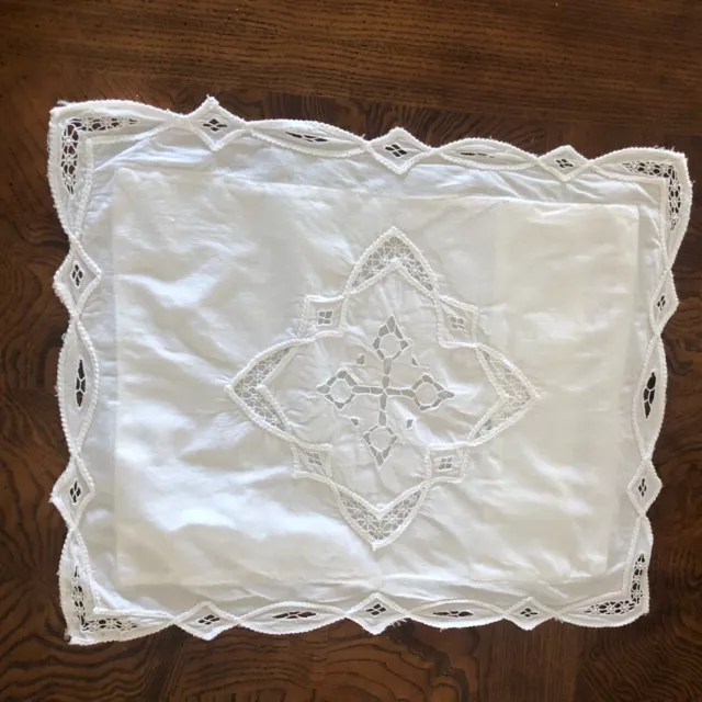 Vintage Pillow Sham White Cotton Crochet Medallion Rectange 15" tall x 18" wide