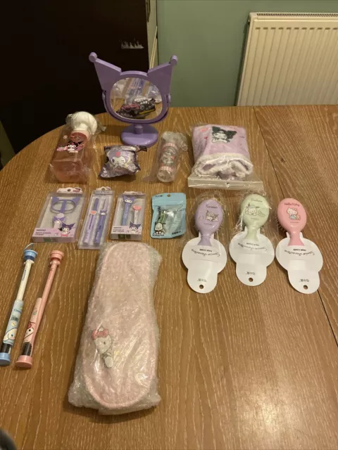 Hello Kitty & Friends Bathtime Accessory Bundle Inc Mirror, Brushes & Slippers