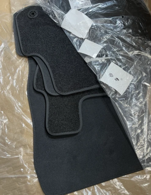 thumbnail image 2 of Genuine Audi A3 Rear Rubber Floor Mats – 2004-2013 – Black With Fixing Clips – 8P0061511041 2 of 6