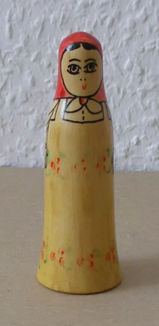 Alte Matrjoschka. Matroschka! Babuschka! Einzelne Holzpuppe! SAMMLEROBJEKT!