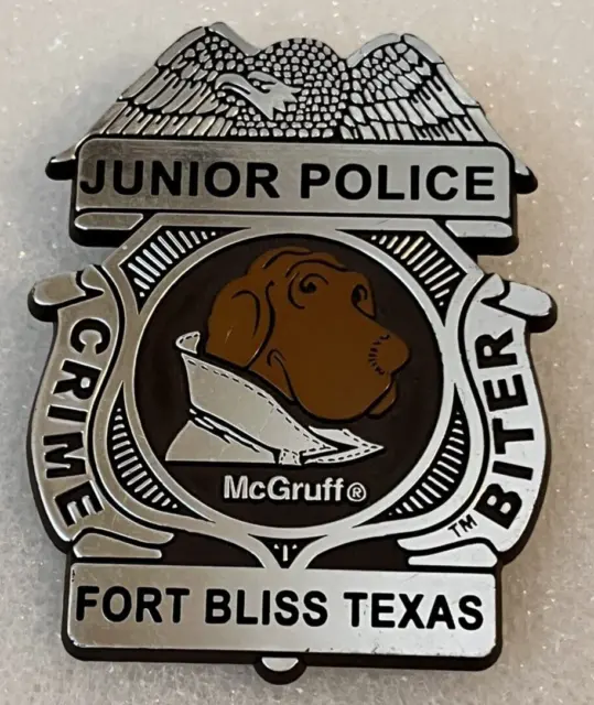 Vintage Junior Police Badge Fort Bliss Texas McGruff Crime Dog Plastic Rare