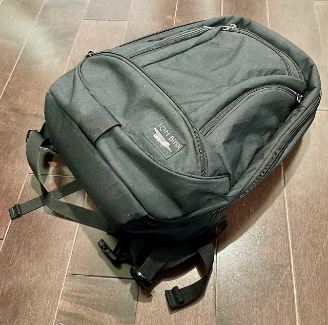 TOM BIHN SYNIK 22 Backpack - Black, RX30 X-pac, Northwest TOM BIHN SYNIK 22 Backpack - Black, RX30 X-pac, Northwest