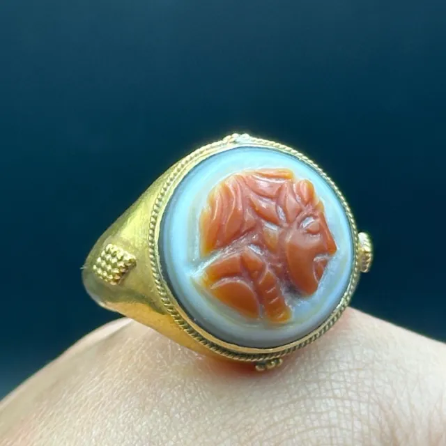 Ancient Roman High Carat Gold Ring With Agate Stone King Portrait 300-400 Ad