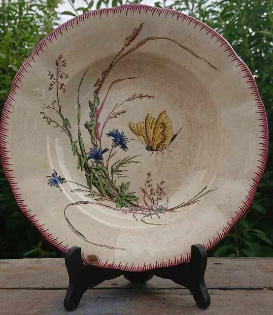 Ancienne Assiette Creuse en Faïence de Sarreguemines U & C Modèle Papillon