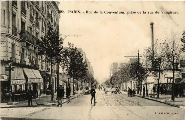CPA PARIS (15th) Rue de la Convention. rue de Vaugirard socket (536906)