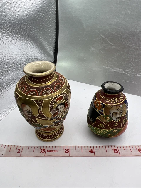 2 Pc Mini Japanese Satsuma Moriage Multicolor Hand Painted Vase Gold Trim Japan