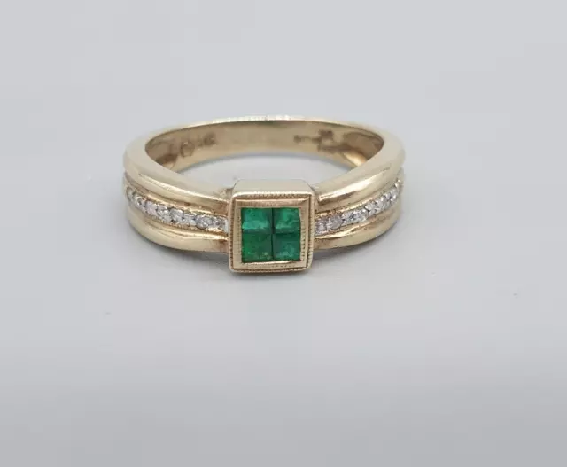 9ct Yellow Gold Emerald and Diamond Ring 9k Natural Stones Size UK N 2.55g